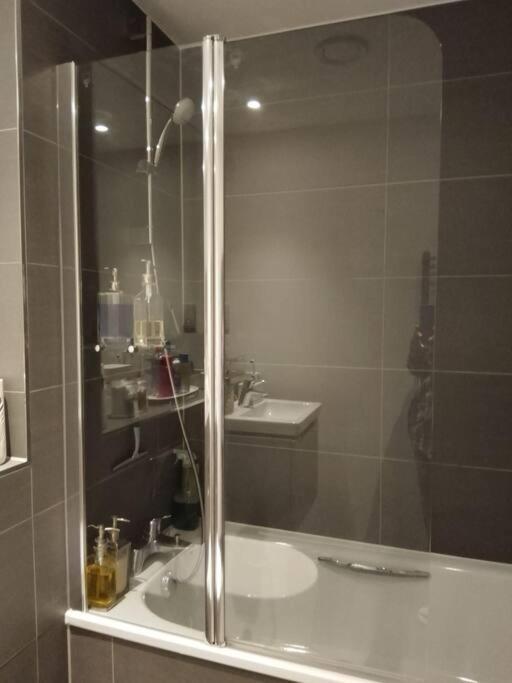 Whole Apartment 5 Mins To East Croydon & Concierge Λονδίνο Εξωτερικό φωτογραφία