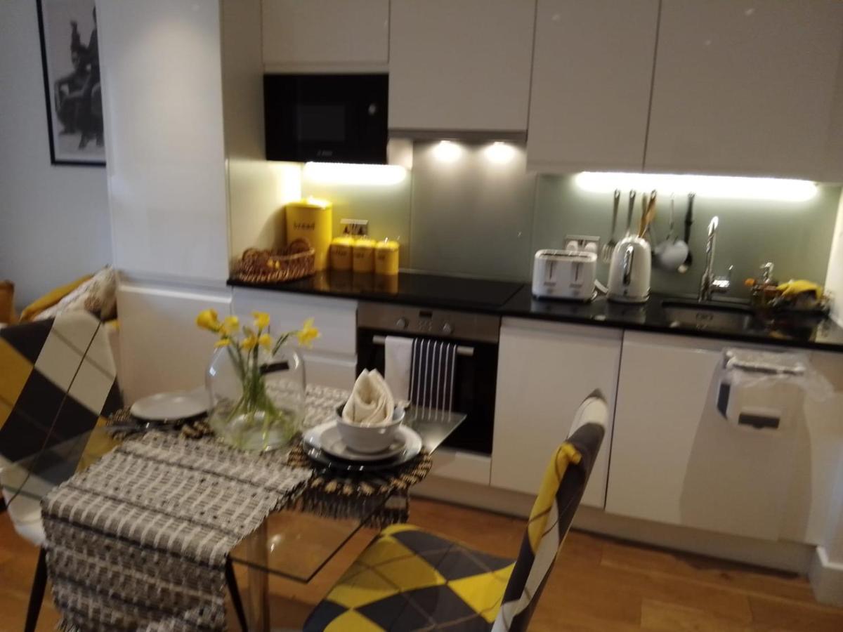 Whole Apartment 5 Mins To East Croydon & Concierge Λονδίνο Εξωτερικό φωτογραφία